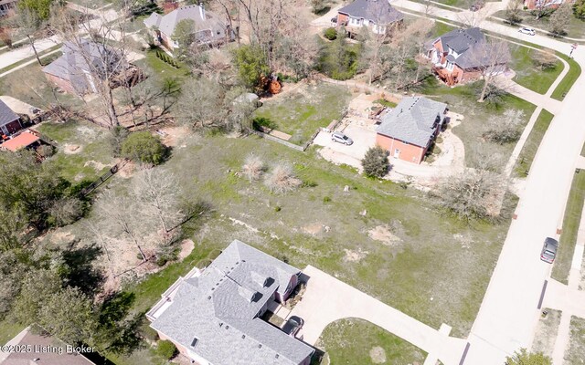 526 Wood Lake Dr, La Grange, KY 40031