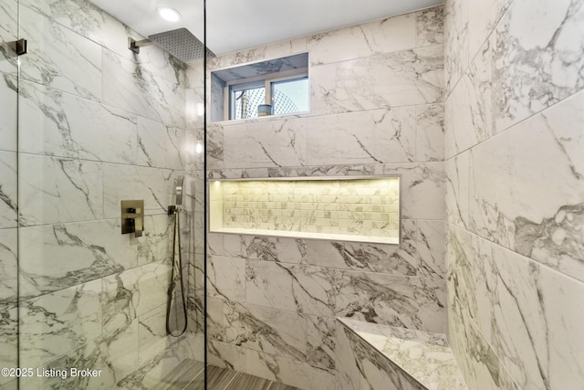 6201 Manse Dr, Louisville, KY 40258 - full bath with a marble finish shower