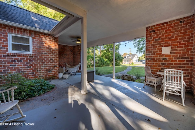 124 E Wellington Ave, Louisville, KY 40214 - view of patio / terrace