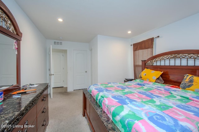 11207 Comfort Ct, Louisville, KY 40229 - bedroom featuring light colored carpet and recessed lighting