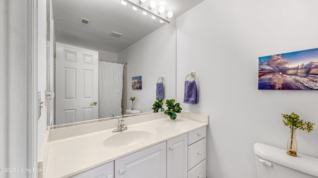 3709 Hurstbourne Ridge Blvd, Louisville, KY 40299 - full bathroom with vanity, visible vents, and toilet