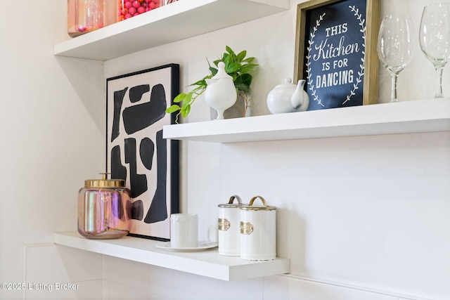 1026 S Brook St, Louisville, KY 40203 - view of interior details
