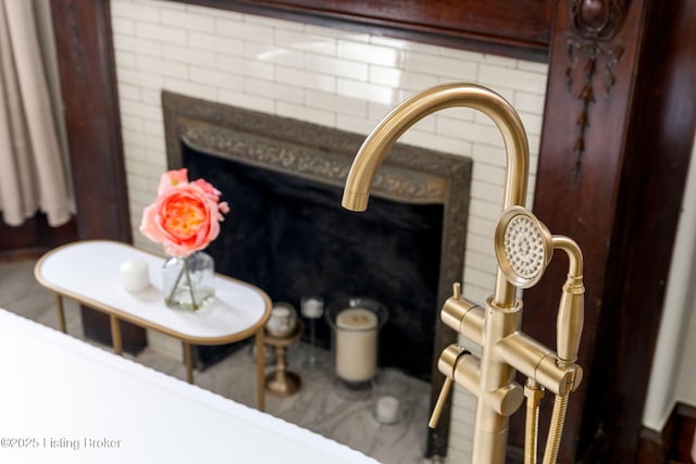 1026 S Brook St, Louisville, KY 40203 - interior details featuring a fireplace