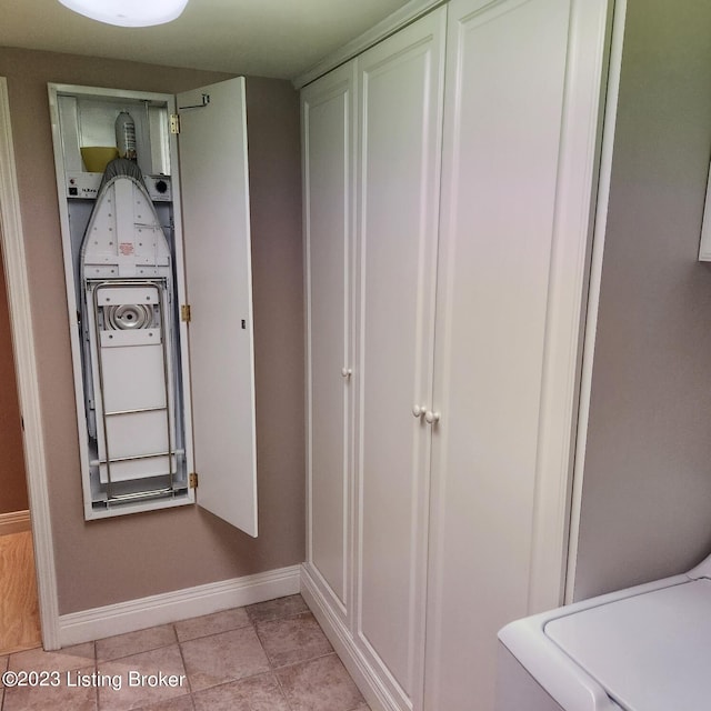 404 Eastgate Village Wynde, Louisville, KY 40223 - interior space featuring light tile patterned flooring and baseboards