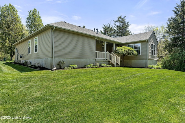 1112 Majestic Woods Dr, La Grange, KY 40031 - view of front of home with a front yard