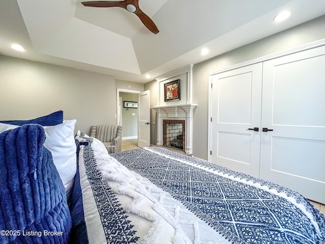 119 Fairway Dr, Hodgenville, KY 42748 - bedroom featuring a fireplace, recessed lighting, a closet, and ceiling fan