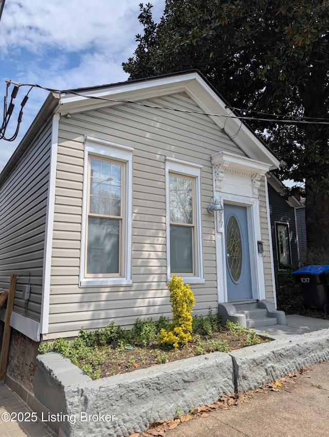 view of front of home with entry steps