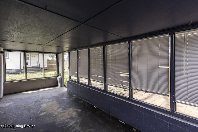1125 W Whitney Ave, Louisville, KY 40215 - view of unfurnished sunroom