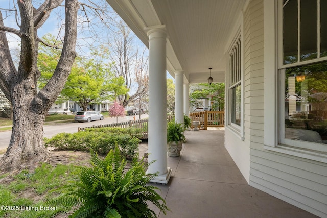 1828 Deerwood Ave, Louisville, KY 40205