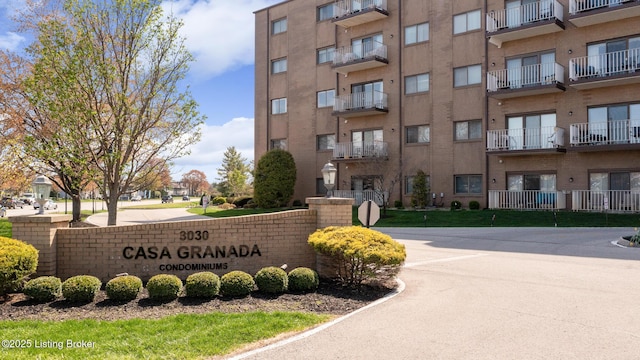 3030 Breckenridge Ln Unit 204, Louisville, KY 40220 - photo 1