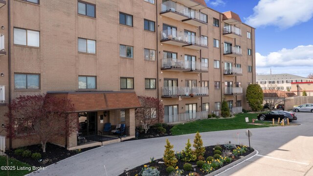 3030 Breckenridge Ln Unit 204, Louisville, KY 40220 - photo 37