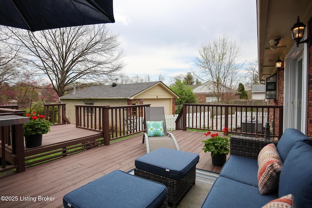7407 Meadow Rd, Crestwood, KY 40014 - wooden deck with an outbuilding