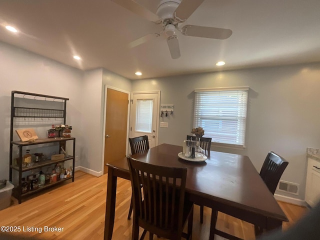dining room with recessed lighting, light wood-type flooring, visible vents, and a ceiling fan