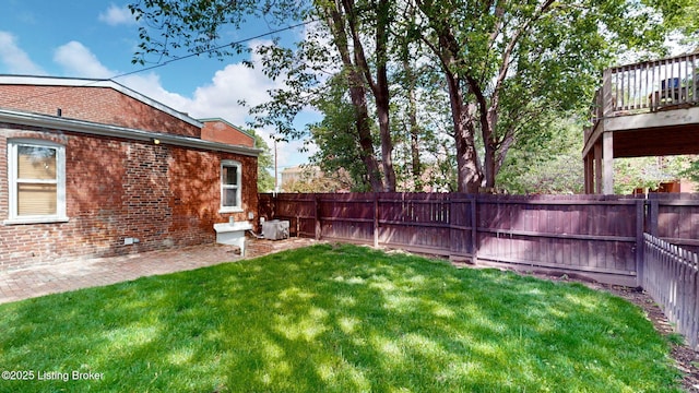 1031 S 7th St, Louisville, KY 40203 - view of yard