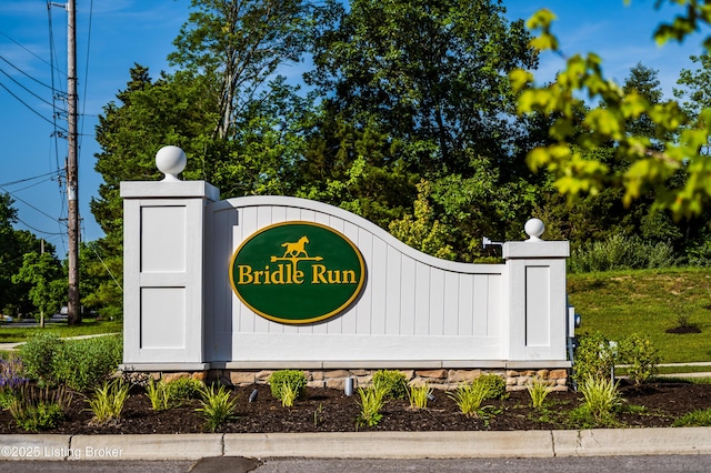 17915 Bridle Run Dr, Louisville, KY 40245 - view of community / neighborhood sign