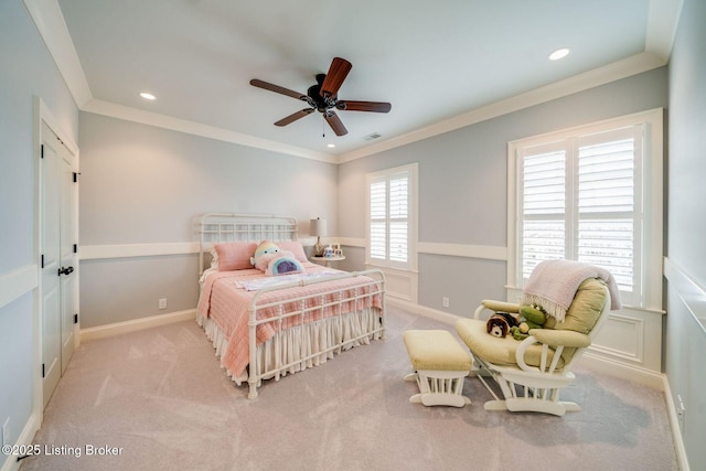 bedroom featuring baseboards, carpet, recessed lighting, ceiling fan, and crown molding