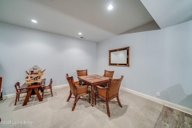 dining area featuring visible vents, light carpet, baseboards, and recessed lighting