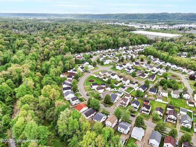 bird's eye view with a forest view