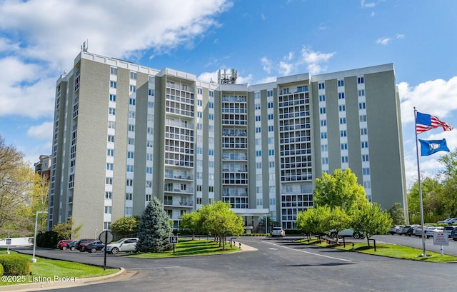 5100 US Highway 42 Unit 226, Louisville, KY 40241 - view of apartment building / complex featuring uncovered parking