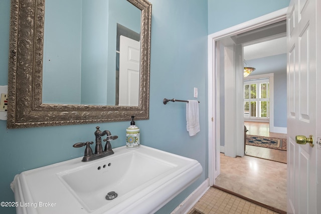 1206 S 6th St, Louisville, KY 40203 - bathroom featuring a sink