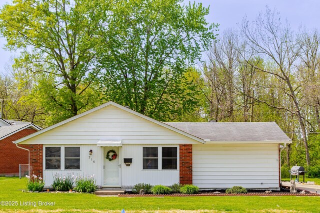 215 Bottorff Dr, Sellersburg, IN 47172 - ranch-style house featuring a front lawn and roof with shingles