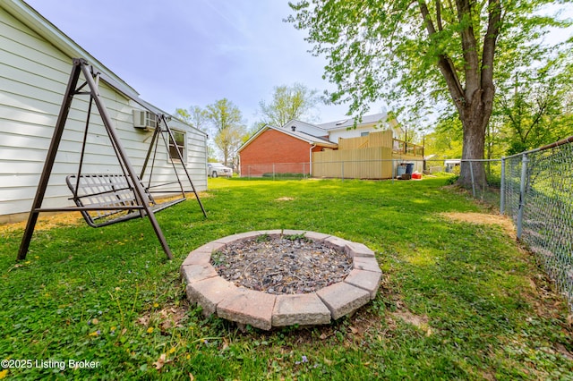 215 Bottorff Dr, Sellersburg, IN 47172 - view of yard with fence private yard