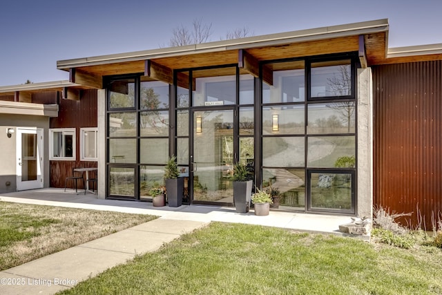 exterior space with a lawn