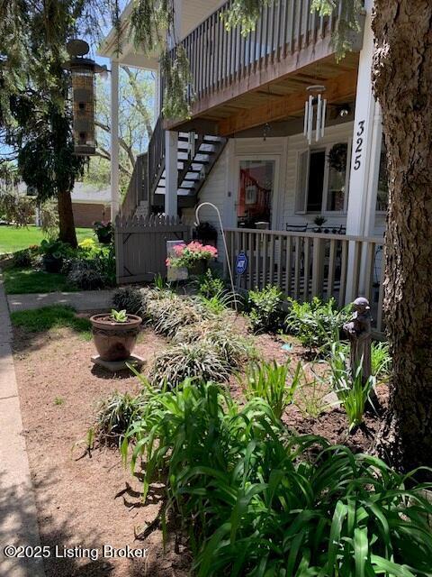 325 Rosewood Dr, Louisville, KY 40223 - view of yard featuring stairway