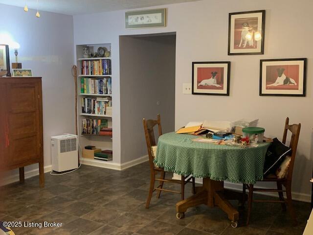 325 Rosewood Dr, Louisville, KY 40223 - dining room featuring baseboards