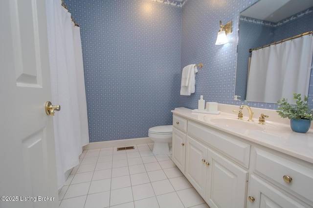 1038 Garden Creek Cir, Louisville, KY 40223 - full bathroom featuring tile patterned floors, wallpapered walls, toilet, vanity, and curtained shower