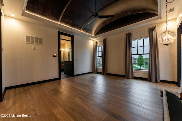 11004 Meeting St, Prospect, KY 40059 - spare room with baseboards, a ceiling fan, a tray ceiling, and lofted ceiling
