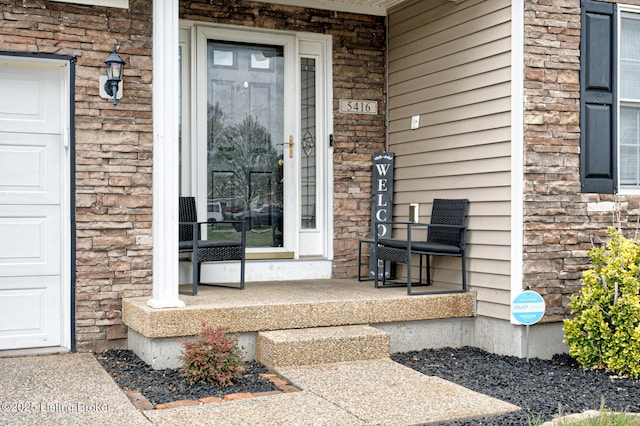 5416 Bannon Crossings Dr, Louisville, KY 40218 - doorway to property with covered porch