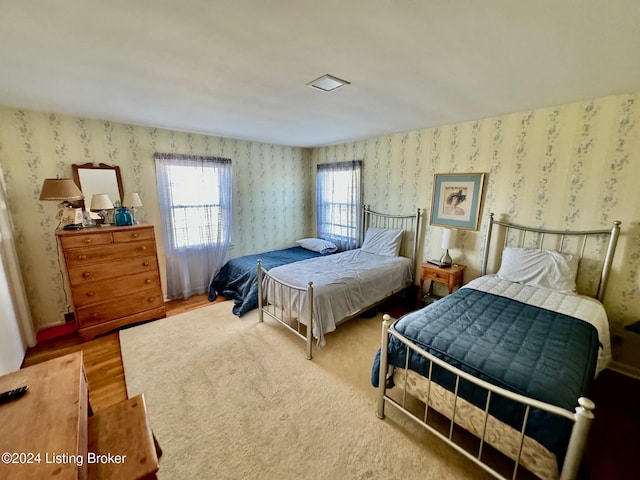 608 Lincoln Park Rd, Springfield, KY 40069 - bedroom featuring wood finished floors and wallpapered walls