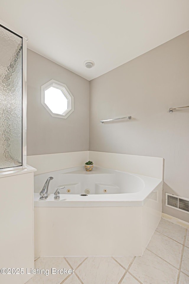 5204 Saratoga View Pl, Louisville, KY 40299 - full bathroom with a whirlpool tub