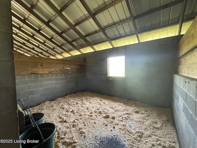 2AND3 Lesprit Pkwy, La Grange, KY 40031 - view of stable