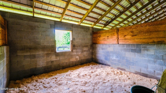 2AND3 Lesprit Pkwy, La Grange, KY 40031 - view of horse barn
