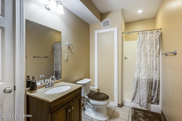full bath with visible vents, tile patterned flooring, and a shower with shower curtain