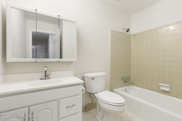 6505 Deep Creek Dr Unit 3, Prospect, KY 40059 - full bathroom featuring washtub / shower combination, vanity, and toilet