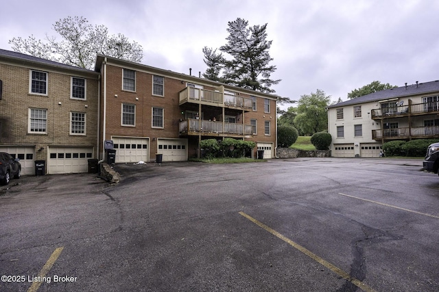 6505 Deep Creek Dr Unit 3, Prospect, KY 40059 - exterior space with uncovered parking