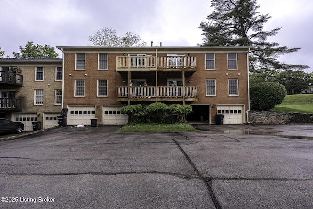 6505 Deep Creek Dr Unit 3, Prospect, KY 40059 - exterior space with a garage and driveway