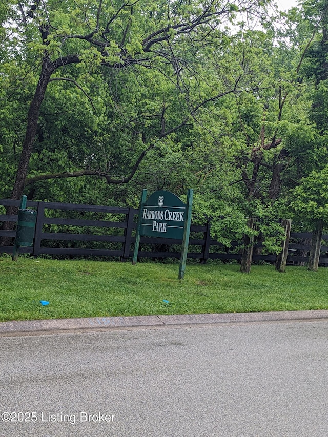 6505 Deep Creek Dr Unit 3, Prospect, KY 40059 - exterior space featuring fence and a yard