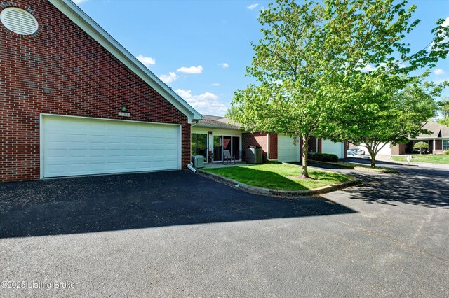 7704 Turtle Run Ct, Prospect, KY 40059