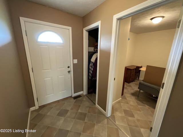 154 Gossom Ln, Milton, KY 40045 - entrance foyer with baseboards