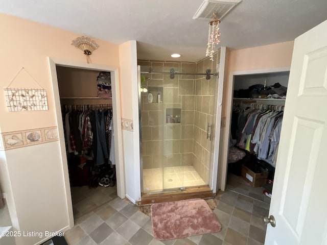 154 Gossom Ln, Milton, KY 40045 - full bathroom featuring a shower stall and visible vents