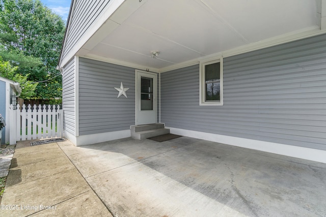 2807 Alice Ave, Louisville, KY 40220 - property entrance with a patio area and fence