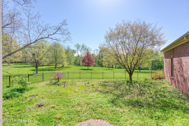 2605 Evergreen Wynde, Louisville, KY 40223 - view of yard featuring fence