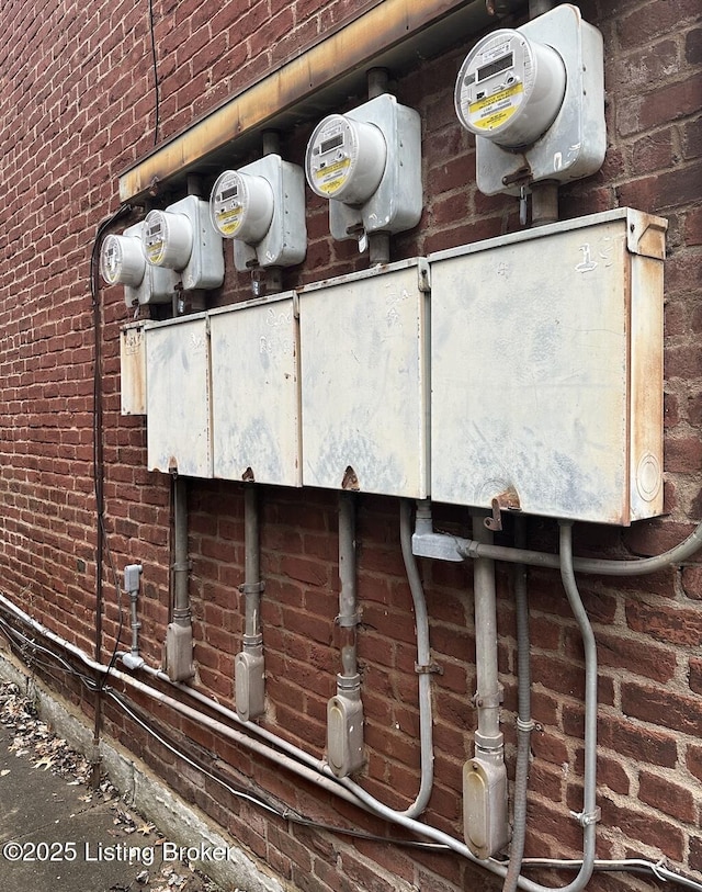 1460 S 6th St, Louisville, KY 40208 - exterior details with electric meter and brick siding