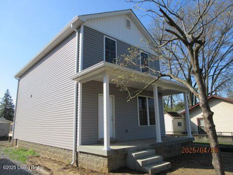 view of front of house with covered porch