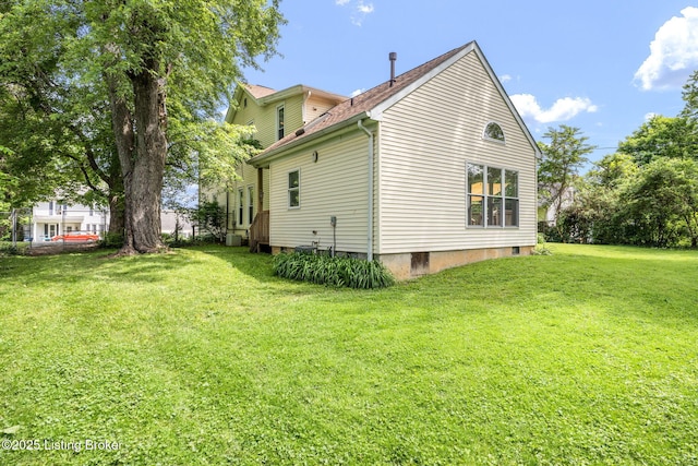 309 W Madison St, La Grange, KY 40031 - view of home's exterior with a yard