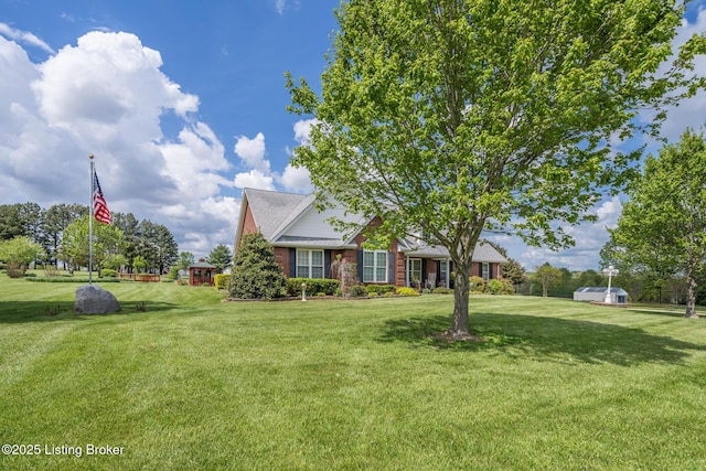 109 Terri Rose Ct, Hodgenville, KY 42748 - ranch-style home with a front yard and brick siding